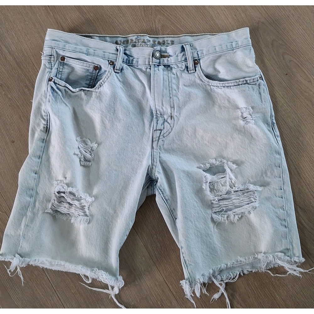 American Eagle Shorts Mens 34 Light Wash Distressed Denim Ripped Cutoff Grunge